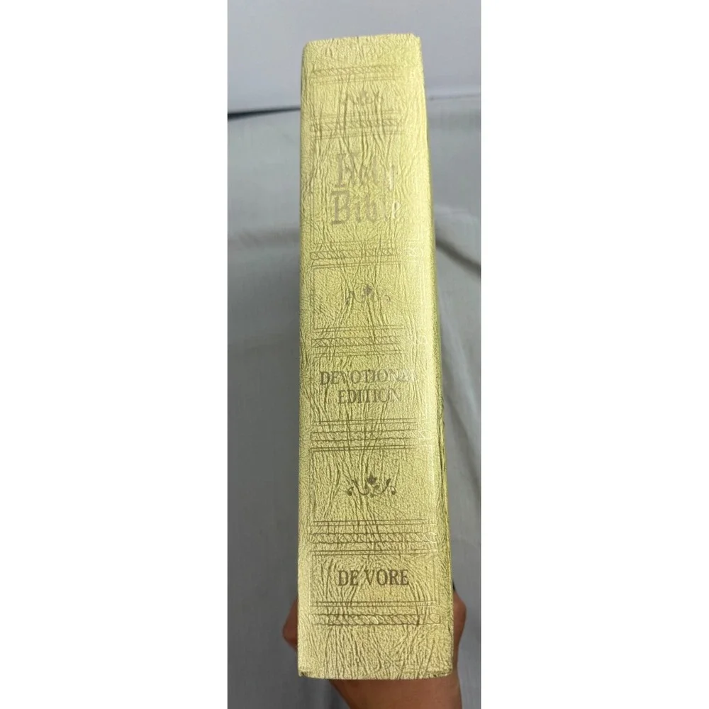DeVore Holy Bible Devotional Edition Gold Praying Hands Vintage Large Hardcover